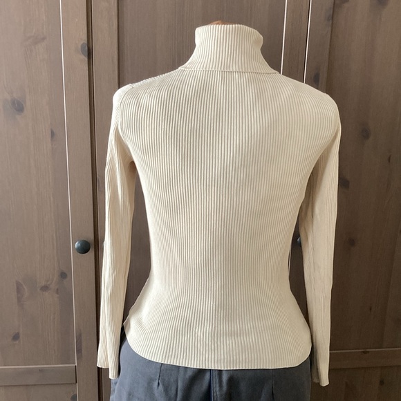 Cream silk turtleneck- classy winter base layer - Picture 2 of 6